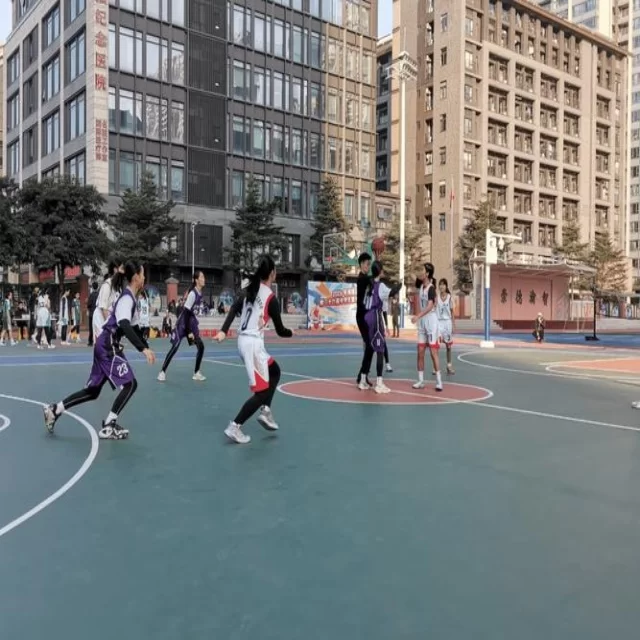 田径接力阵容分析：年轻化视角的新探索